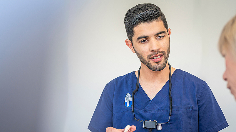 Prothesenstabilisierung mit Mini- und Klickimplantaten